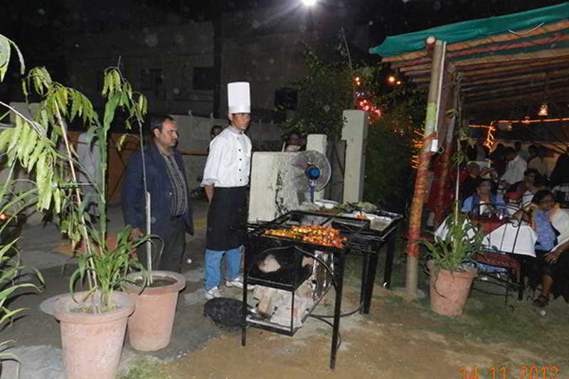 Jaipur Darbar Hotel Buitenkant foto