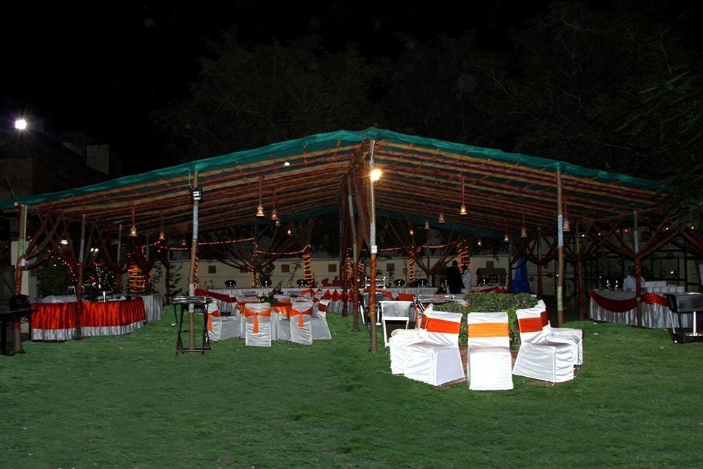 Jaipur Darbar Hotel Buitenkant foto